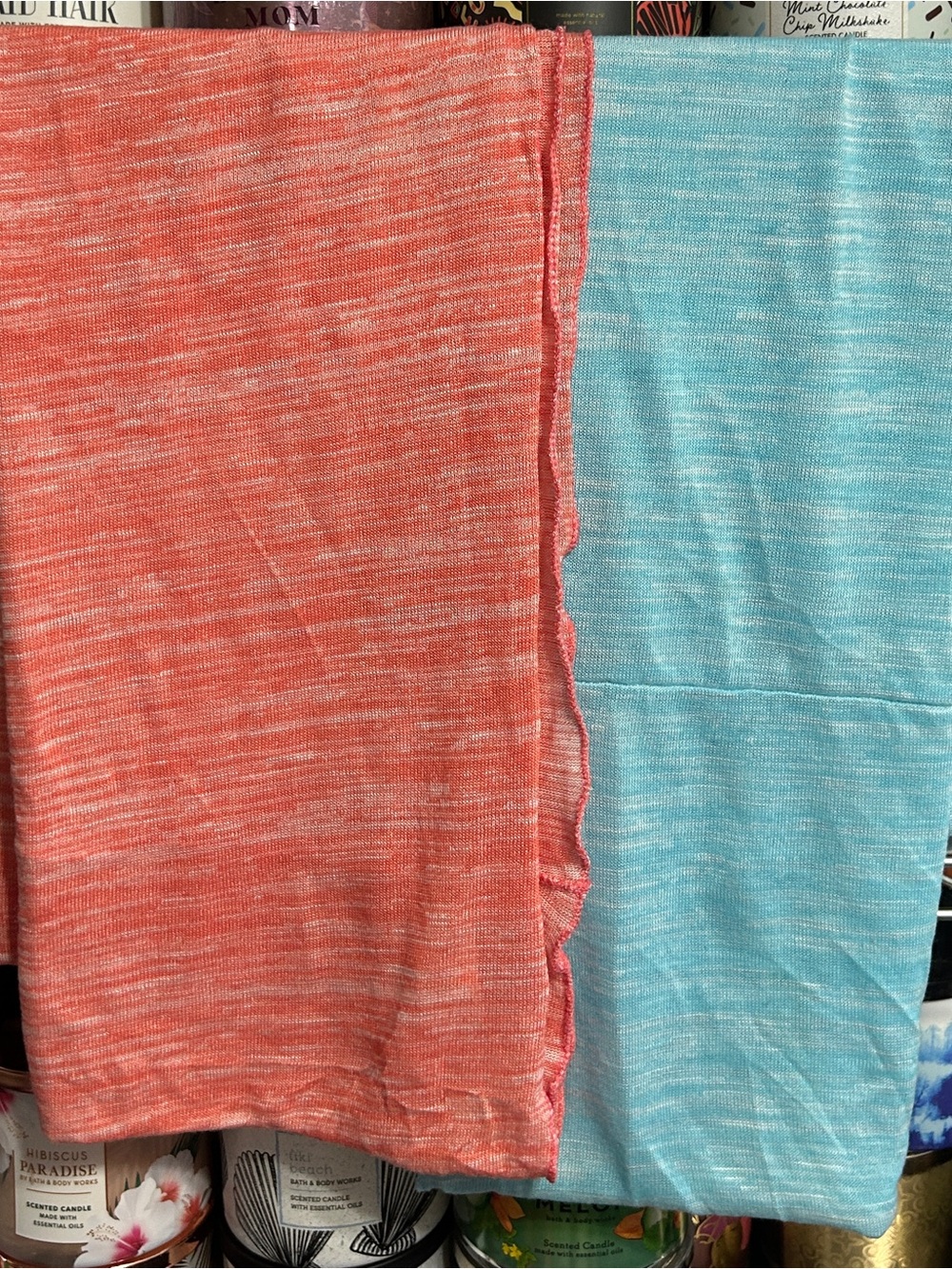 2-Old Navy Scarves 🧣